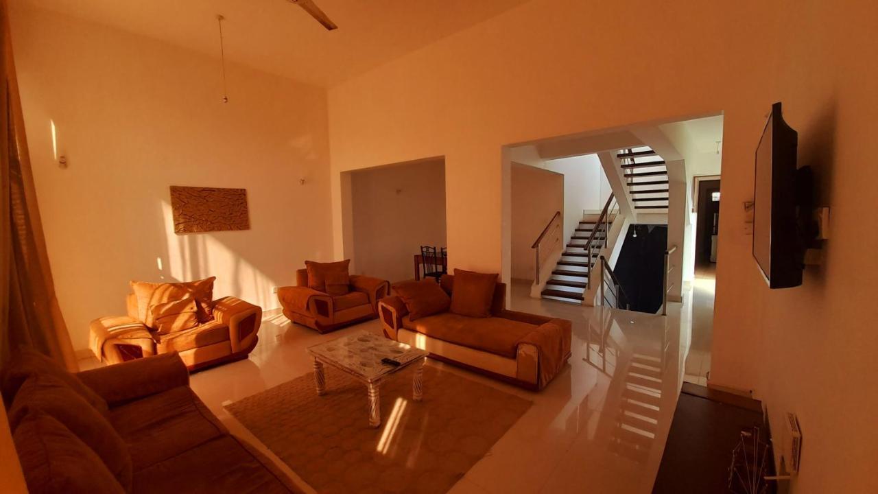 Ary Homestay Nyali- A Walk Away From City Mall Mombasa Exterior foto