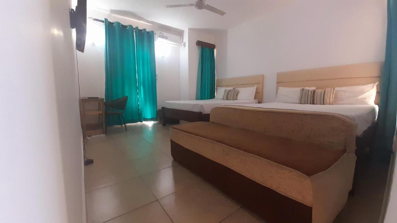 Ary Homestay Nyali- A Walk Away From City Mall Mombasa Exterior foto